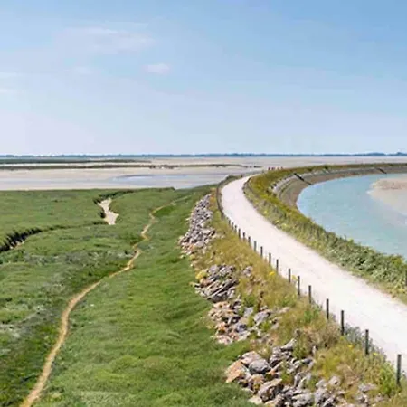 Le De L'eau Vakantiehuis Long